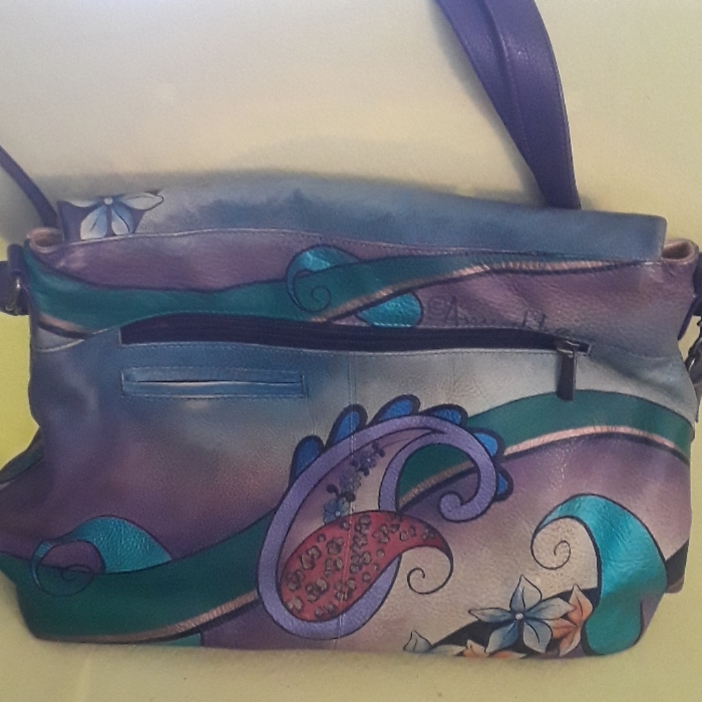 Handbag - Picture 2 of 6